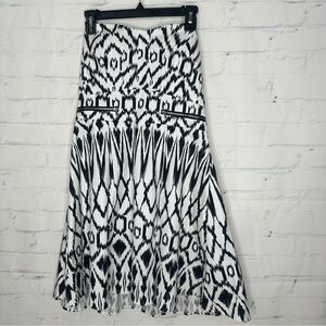 GUESS size 12 strapless black and white dress
